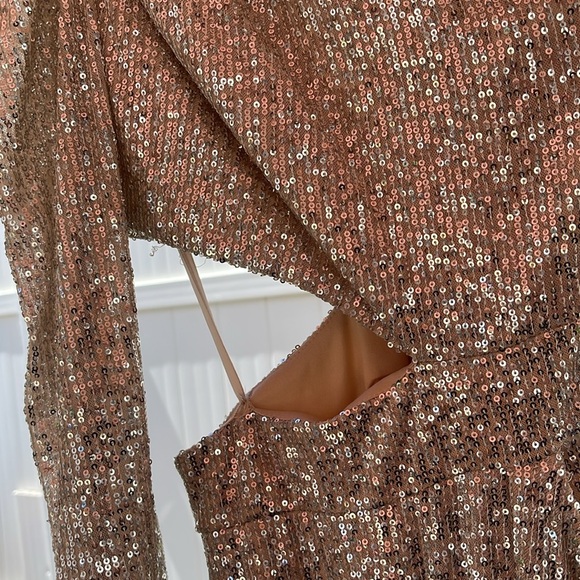 Ieena X Mac Duggal - Silver Sequined One Shoulder Cut Out Gown - Picture 12 of 17